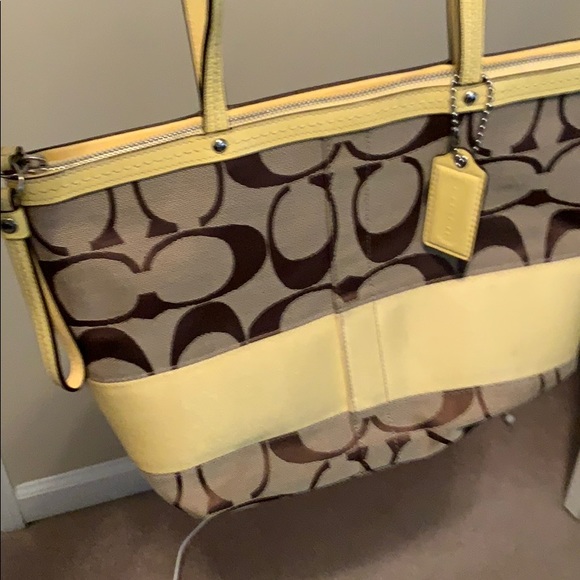 Coach Handbags - Coach bag